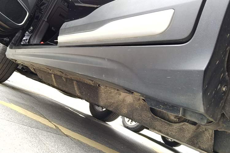 Used Geely Auto Emgrand X7 Sport 2020 1.8TD DCT Smart Connect PRO Left Side Sill