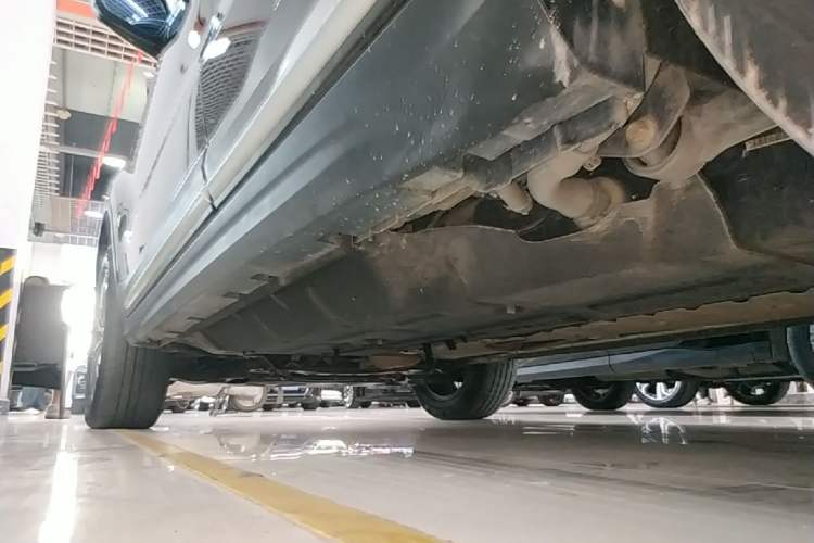 Used Geely Auto Emgrand X7 Sport 2020 1.8TD DCT ZhiZun PRO Left Side Sill