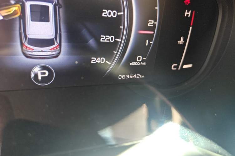 Used Geely Auto Emgrand X7 Sport 2020 1.8TD DCT Two-Wheel Drive Smart Connect 4G-Enabled Version Odometer Close Up