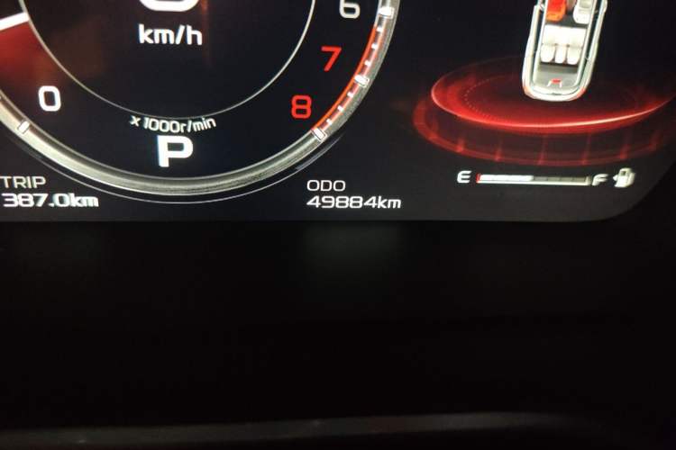 Used Geely Auto Emgrand X7 Sport 2020 1.8TD DCT ZhiZun PRO Odometer Close Up