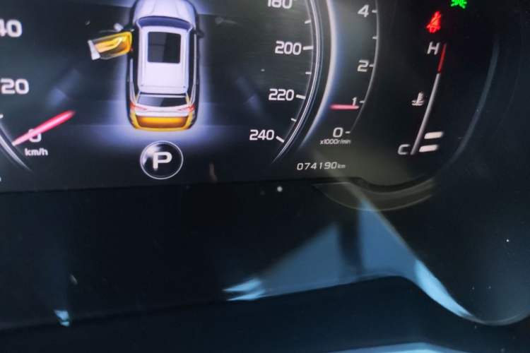 Used Geely Auto Emgrand X7 Sport 2020 1.8TD DCT Two-Wheel Drive Smart Connect 4G-Enabled Version Odometer Close Up