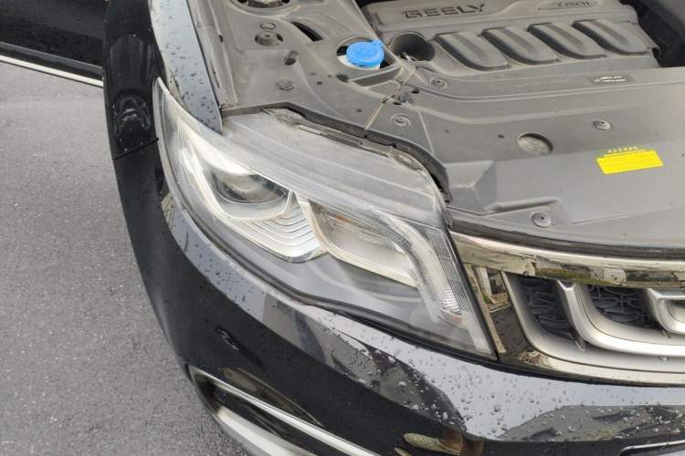Used Geely Auto Emgrand X7 Sport 2020 1.8TD DCT Two-Wheel Drive Smart Connect 4G-Enabled Version Right Front Headlight