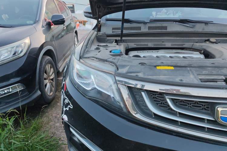 Used Geely Auto Emgrand X7 Sport 2020 1.8TD DCT Two-Wheel Drive Smart Connect 4G-Enabled Version Right Front Headlight