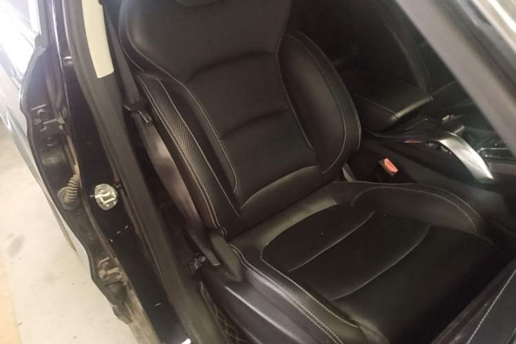Used Geely Auto Emgrand X7 Sport 2020 1.8TD DCT Smart Connect PRO Right Front Seat