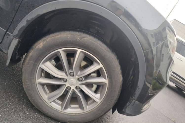 Used Geely Auto Emgrand X7 Sport 2020 1.8TD DCT Two-Wheel Drive Smart Connect 4G-Enabled Version Right Front Wheel Hub