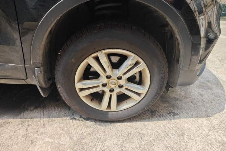 Used Geely Auto Emgrand X7 Sport 2020 1.8TD Manual Two-Wheel Drive Elite Version Right Front Wheel Hub