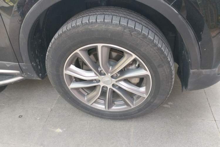 Used Geely Auto Emgrand X7 Sport 2020 1.8TD DCT Two-Wheel Drive Smart Connect 4G-Enabled Version Right Front Wheel Hub