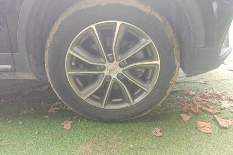 Used Geely Auto Emgrand X7 Sport 2020 1.8TD DCT Two-Wheel Drive Smart Connect 4G-Enabled Version Right Front Wheel Hub
