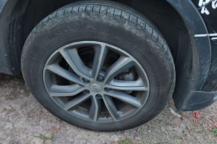 Used Geely Auto Emgrand X7 Sport 2020 1.8TD DCT Two-Wheel Drive Smart Connect 4G-Enabled Version Right Front Wheel Hub