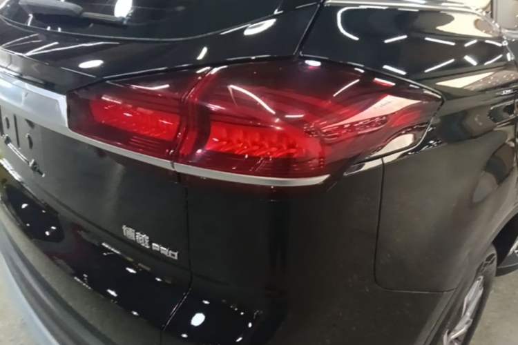 Used Geely Auto Emgrand X7 Sport 2020 1.8TD DCT Smart Connect PRO Right Rear Taillight