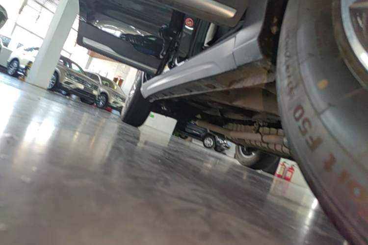 Used Geely Auto Emgrand X7 Sport 2020 1.8TD DCT Smart PRO Right Side Sill