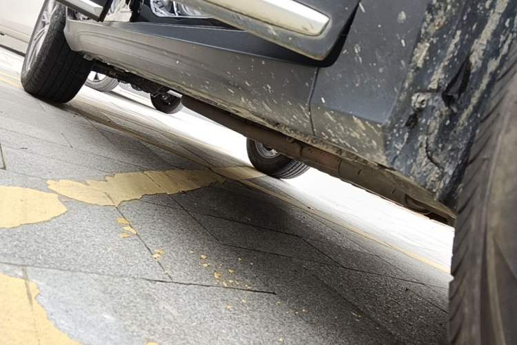 Used Geely Auto Emgrand X7 Sport 2020 1.8TD DCT Smart Connect PRO Right Side Sill