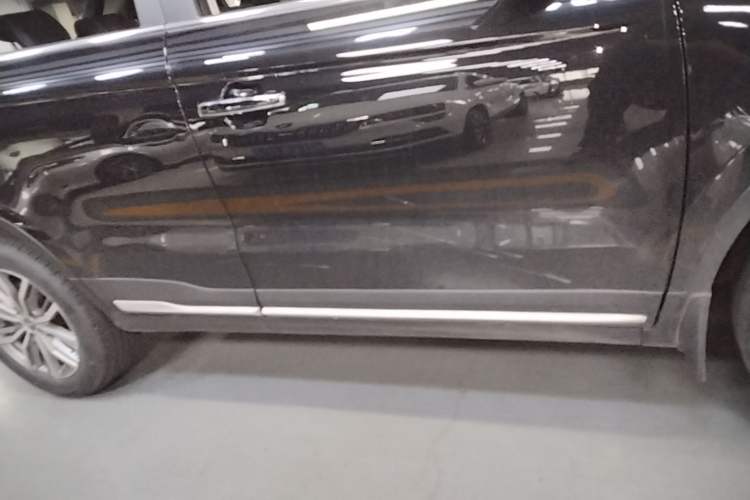 Used Geely Auto Emgrand X7 Sport 2020 1.8TD DCT Smart PRO Right Side Sill