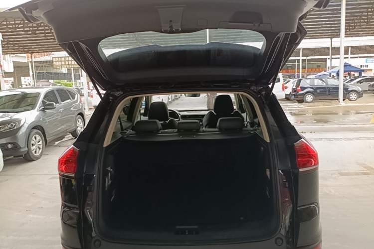 Used Geely Auto Emgrand X7 Sport 2020 1.8TD DCT Smart PRO Trunk