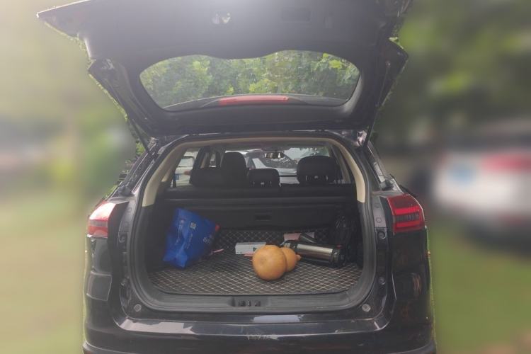Used Geely Auto Emgrand X7 Sport 2020 1.8TD DCT Two-Wheel Drive Smart Connect 4G-Enabled Version Trunk