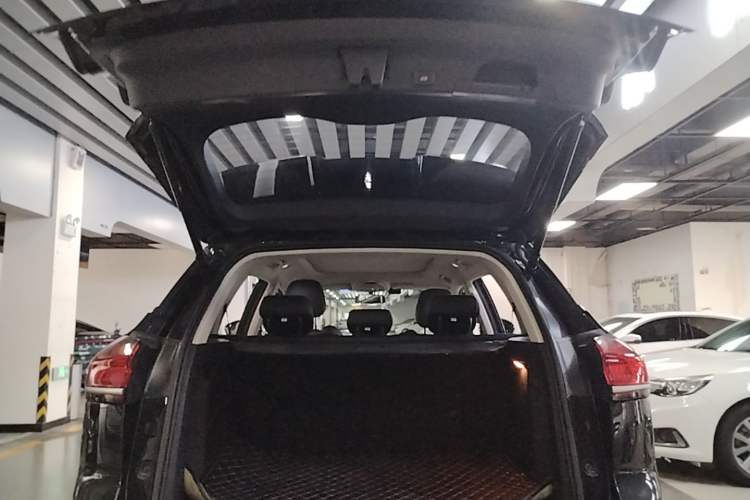 Used Geely Auto Emgrand X7 Sport 2020 1.8TD DCT Smart PRO Trunk