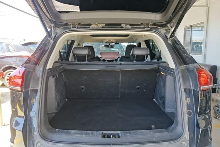 Used Geely Auto Emgrand X7 Sport 2020 1.8TD DCT Smart PRO Trunk