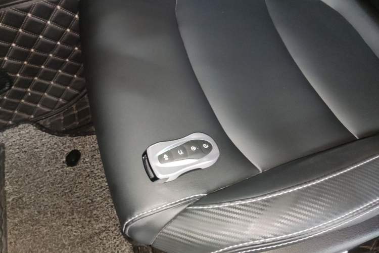 Used Geely Auto Emgrand X7 Sport 2020 1.8TD DCT Smart Connect PRO Vehicle Key