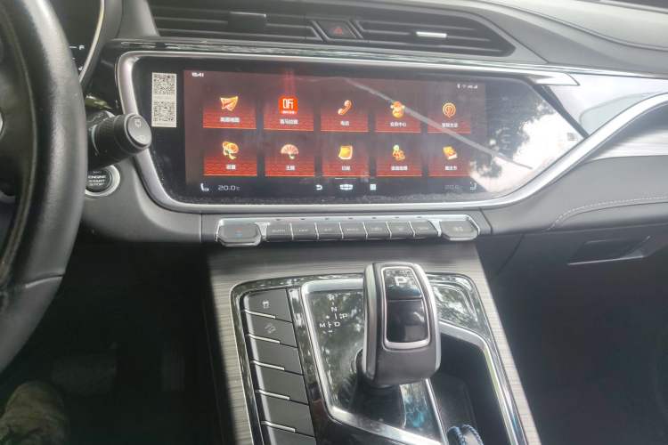Used Geely Auto Emgrand X7 Sport 2020 1.5TD Automatic Smart Connect PRO Audio And AC Panel
