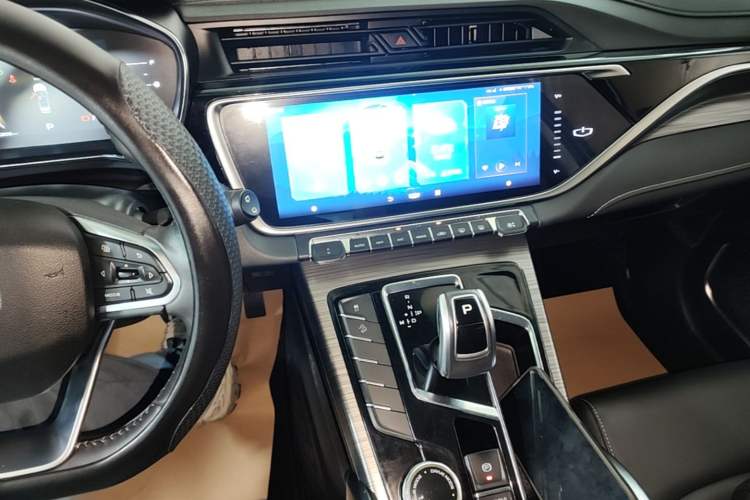 Used Geely Auto Emgrand X7 Sport 2020 1.8TD DCT Smart Connect PRO Audio And AC Panel