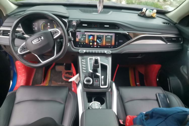 Used Geely Auto Emgrand X7 Sport 2020 1.5TD Automatic Smart Connect PRO Center Console