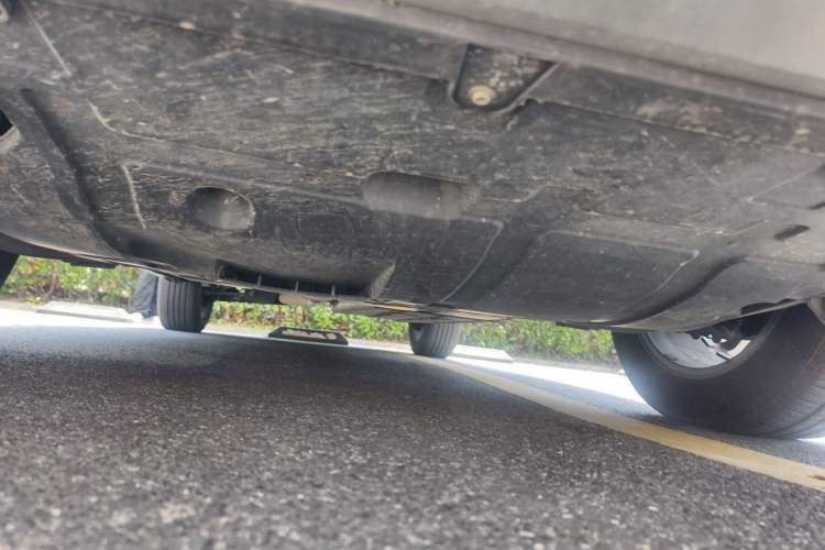 Used Geely Auto Emgrand X7 Sport 2020 1.5TD Automatic Smart Connect PRO Chassis Front