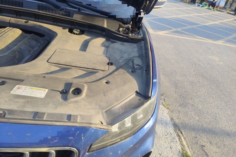 Used Geely Auto Emgrand X7 Sport 2020 1.5TD Automatic Smart Connect PRO Engine Bay Left