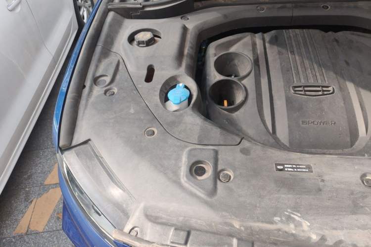 Used Geely Auto Emgrand X7 Sport 2020 1.8TD DCT Smart PRO Engine Bay Right