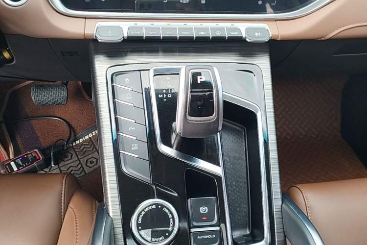 Used Geely Auto Emgrand X7 Sport 2020 1.8TD DCT Zhi Ling PRO Gear Lever