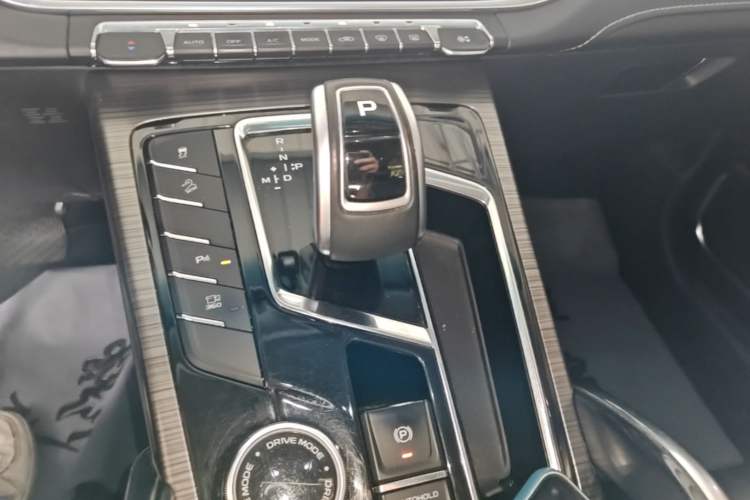 Used Geely Auto Emgrand X7 Sport 2020 1.8TD DCT Smart PRO Gear Lever