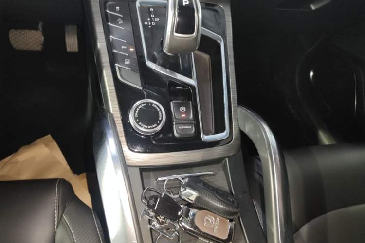 Used Geely Auto Emgrand X7 Sport 2020 1.8TD DCT Smart PRO Gear Lever