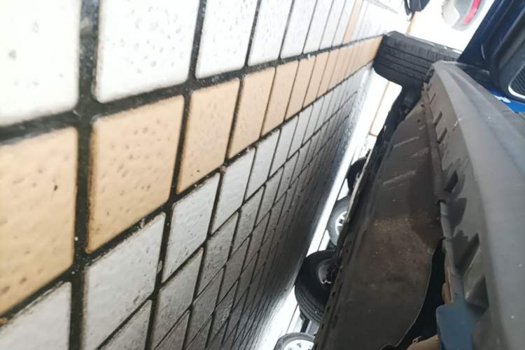 Used Geely Auto Emgrand X7 Sport 2020 1.5TD Automatic Smart Connect PRO Left Side Sill