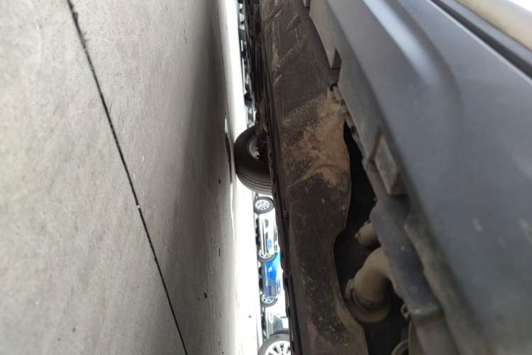 Used Geely Auto Emgrand X7 Sport 2020 1.8TD DCT Smart PRO Left Side Sill