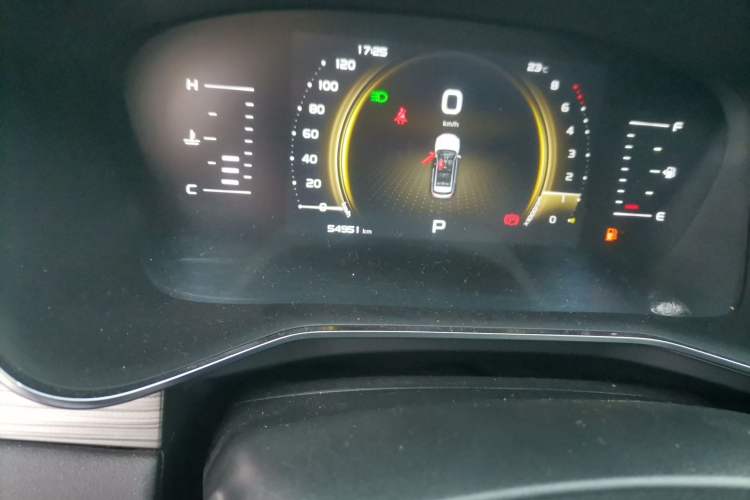 Used Geely Auto Emgrand X7 Sport 2020 1.5TD Automatic Smart Connect PRO Odometer Close Up