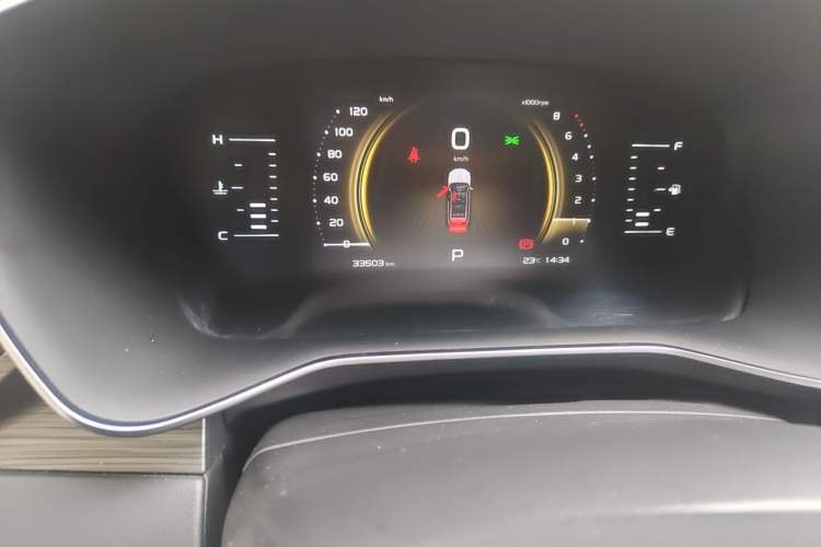 Used Geely Auto Emgrand X7 Sport 2020 1.5TD Automatic Smart Connect PRO Odometer Close Up
