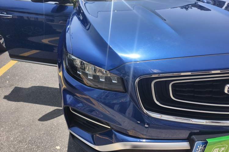 Used Geely Auto Emgrand X7 Sport 2020 1.5TD Automatic Smart Connect PRO Right Front Headlight