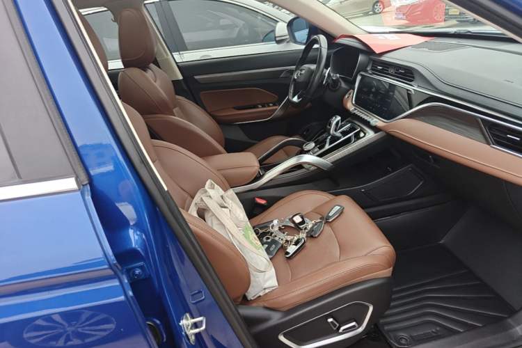 Used Geely Auto Emgrand X7 Sport 2020 1.8TD DCT Zhi Ling PRO Right Front Seat