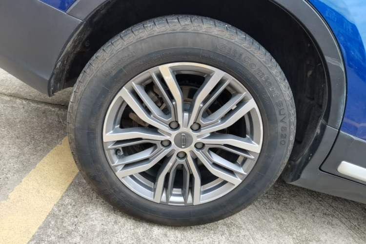 Used Geely Auto Emgrand X7 Sport 2020 1.5TD Automatic Smart Connect PRO Right Rear Wheel Hub