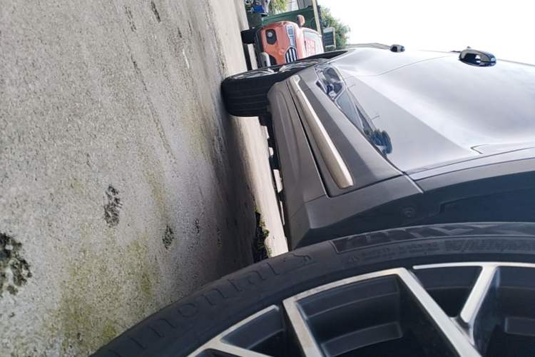 Used Geely Auto Emgrand X7 Sport 2020 1.8TD DCT Zhi Ling PRO Right Side Sill