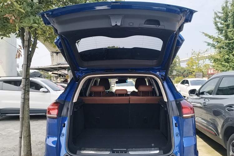 Used Geely Auto Emgrand X7 Sport 2020 1.8TD DCT Zhi Ling PRO Trunk