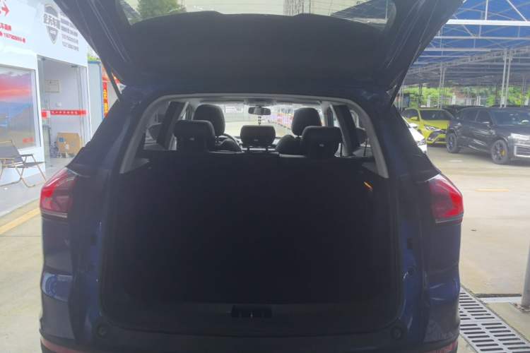 Used Geely Auto Emgrand X7 Sport 2020 1.8TD DCT Smart Connect PRO Trunk
