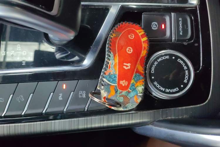 Used Geely Auto Emgrand X7 Sport 2020 1.8TD DCT Zhi Ling PRO Vehicle Key