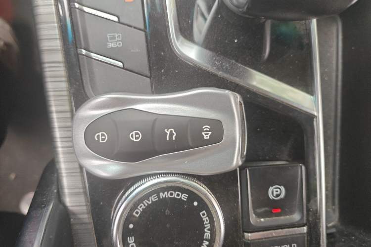 Used Geely Auto Emgrand X7 Sport 2020 1.8TD DCT Smart PRO Vehicle Key
