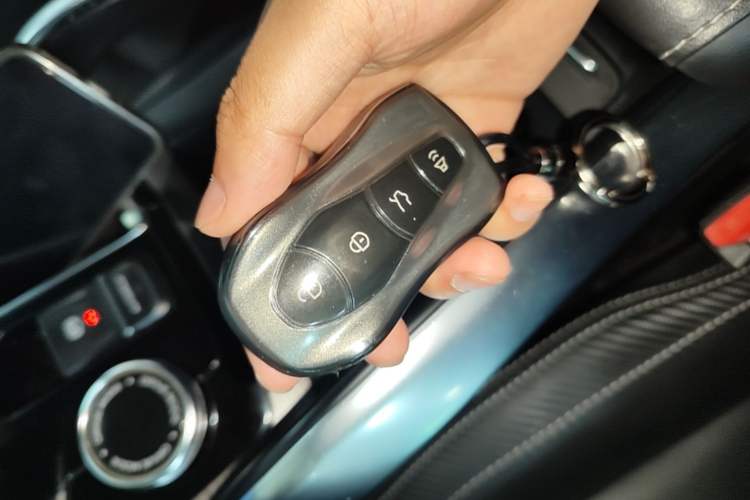 Used Geely Auto Emgrand X7 Sport 2020 1.8TD DCT Smart Connect PRO Vehicle Key