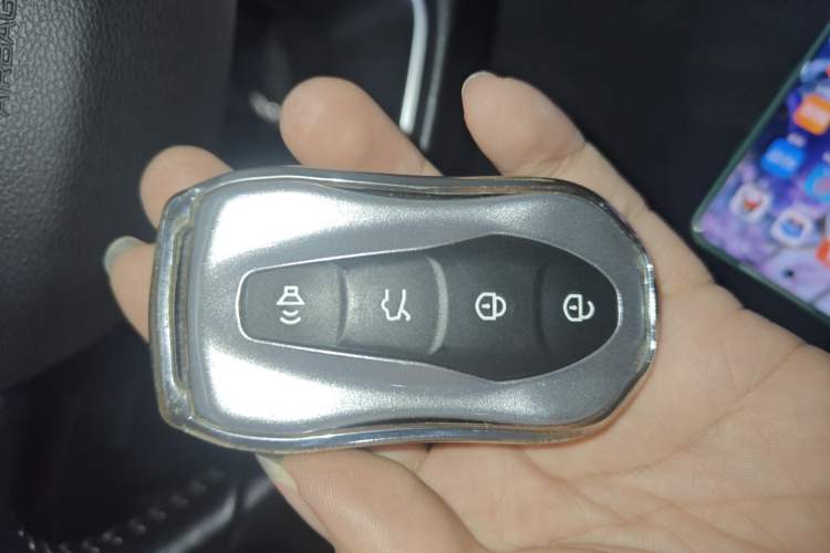 Used Geely Auto Emgrand X7 Sport 2020 1.8TD DCT Smart Connect PRO Vehicle Key