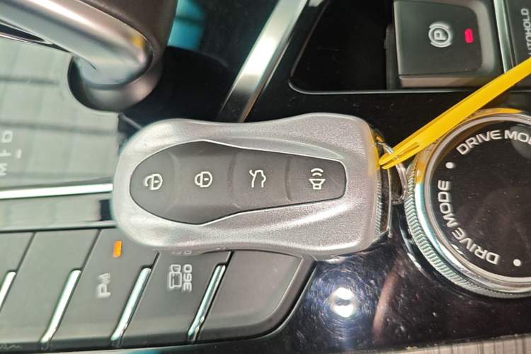 Used Geely Auto Emgrand X7 Sport 2020 1.8TD DCT Smart PRO Vehicle Key