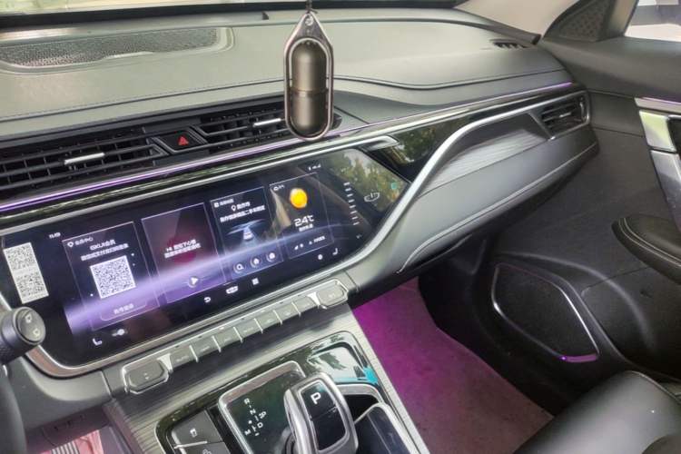 Used Geely Auto Emgrand X7 Sport 2020 1.5TD Automatic Smart Connect PRO Audio And AC Panel
