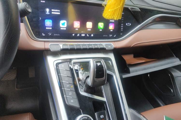 Used Geely Auto Emgrand X7 Sport 2020 1.5TD DCT Intelligent All-Wheel Drive PRO Version Audio And AC Panel