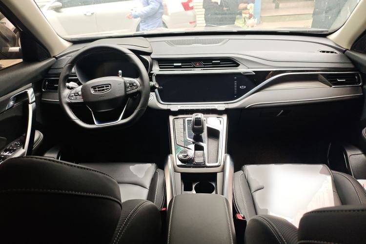 Used Geely Auto Emgrand X7 Sport 2020 1.8TD DCT Smart Connect PRO Center Console
