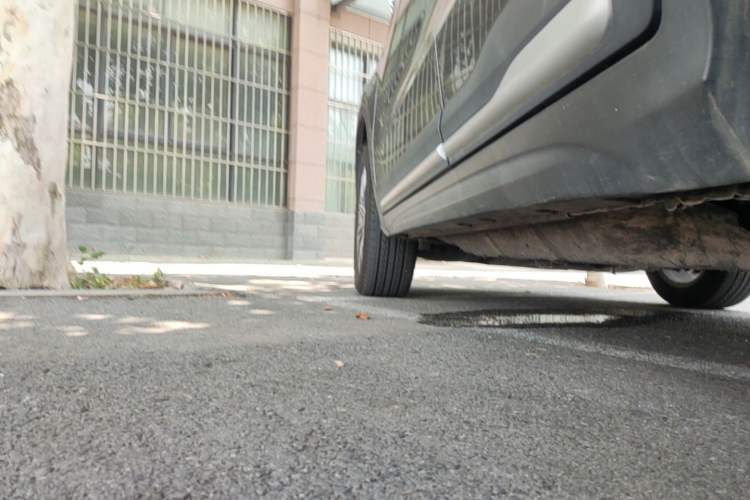 Used Geely Auto Emgrand X7 Sport 2020 1.5TD Automatic Smart Connect PRO Left Side Sill